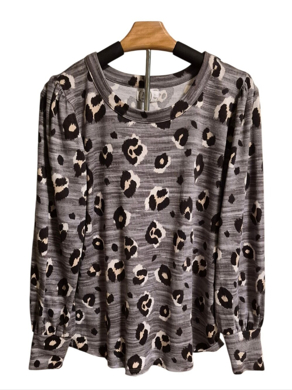 Maurices 24/7 Gray Leopard Print Top - Size Large